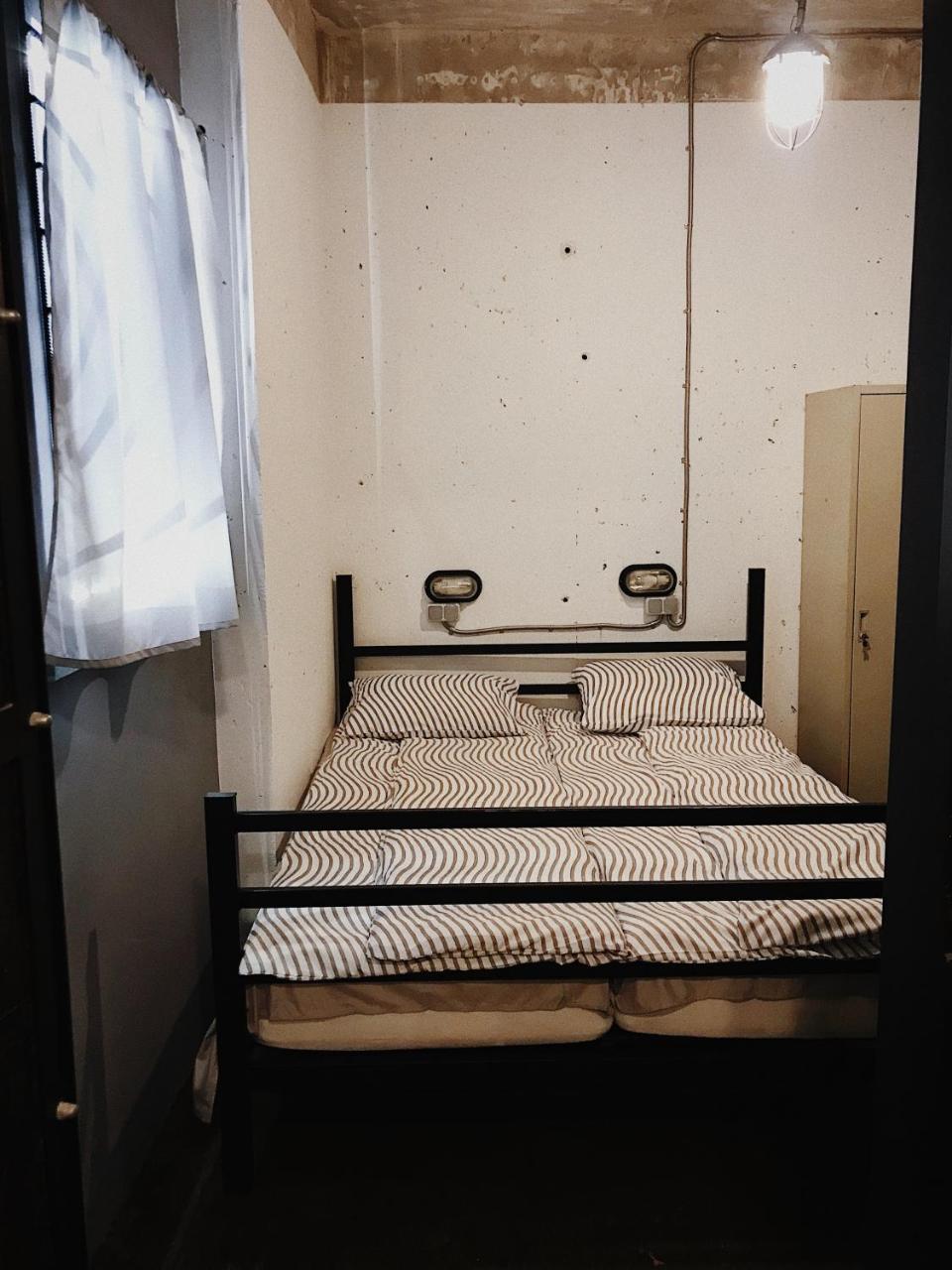 Hostel Alcatraz เคียฟ ภายนอก รูปภาพ