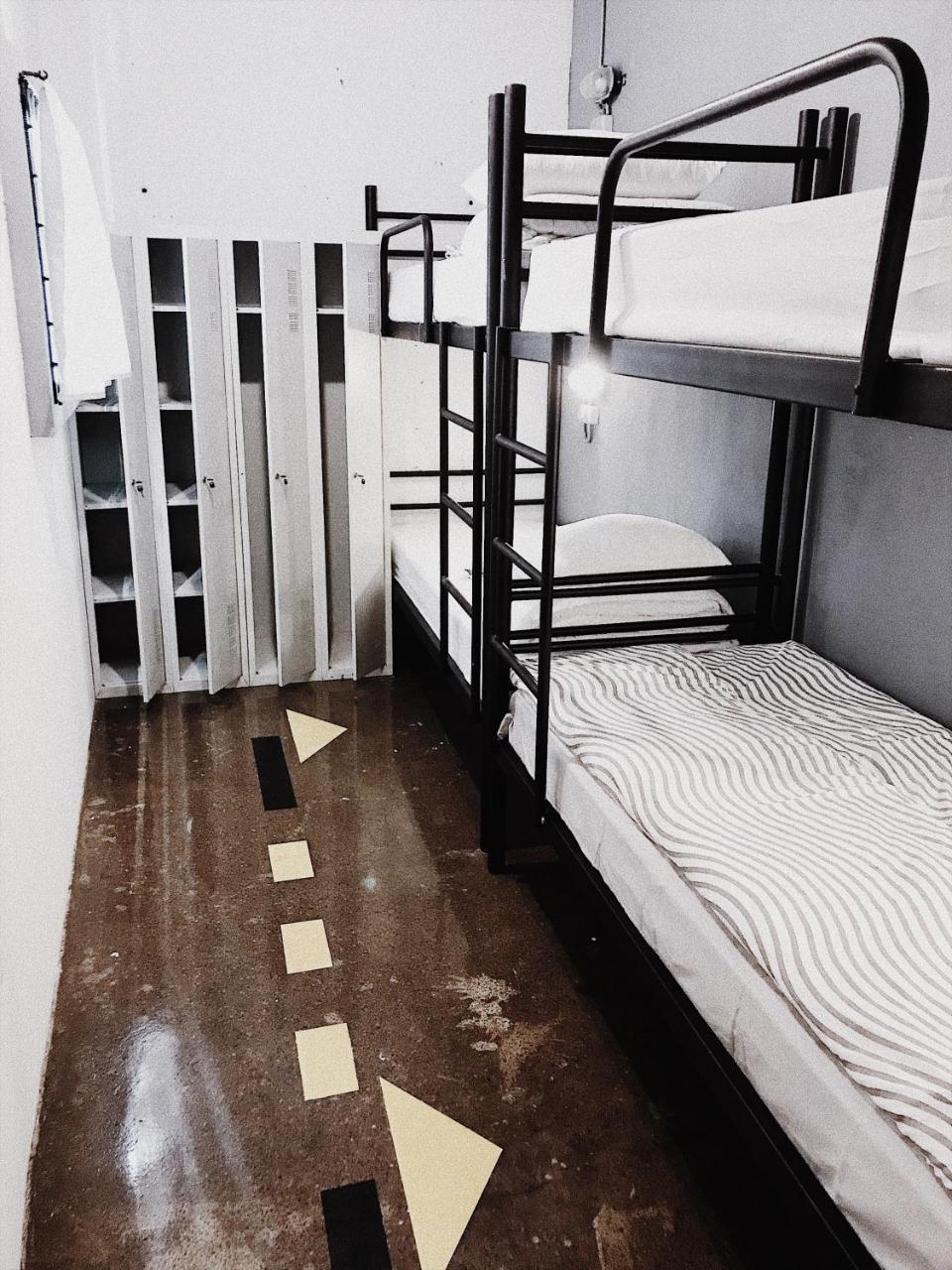 Hostel Alcatraz เคียฟ ภายนอก รูปภาพ